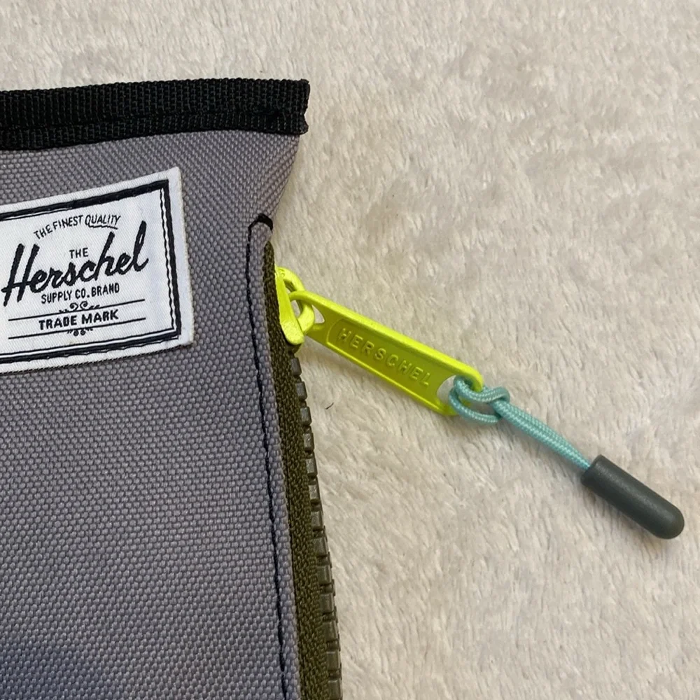 Herschel Supply gray zippered rugged pencil case bright yellow zipper NWOT